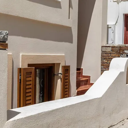 Maury Down Town * Naxos City