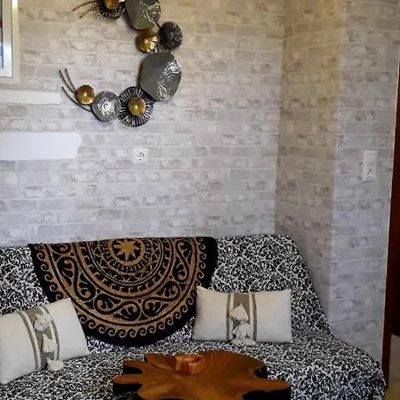 Maury Down Town Apartment Naxos City
