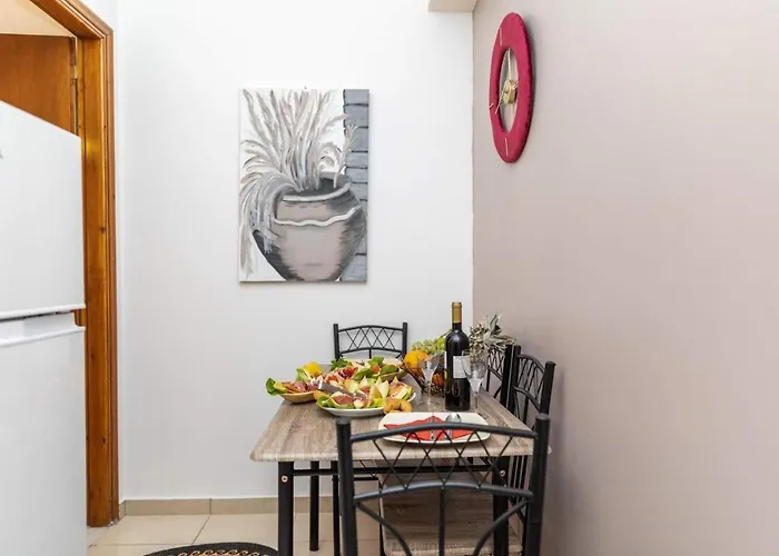 Maury Down Town Διαμέρισμα *