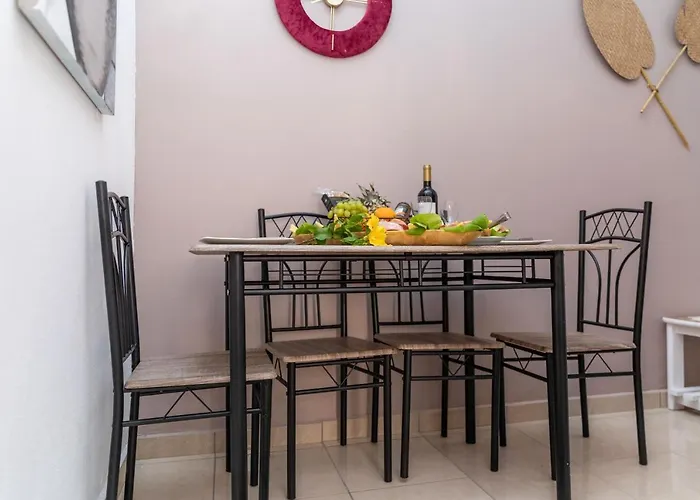 Διαμέρισμα Maury Down Town Naxos City