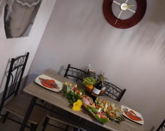 Daire Maury Down Town